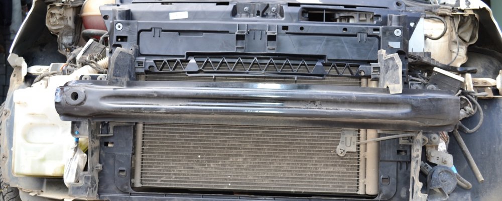 Замена радиатора охлаждения на Фольксваген Поло седан
